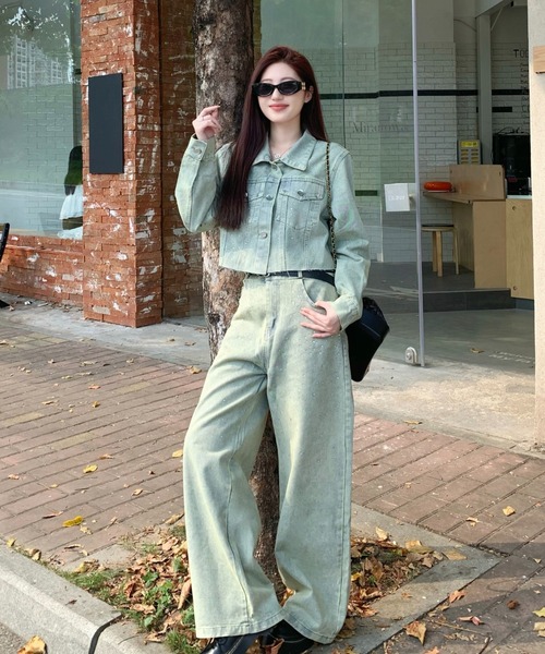 FAVORITO(ファヴォリート)の「デニムラインストーンショートジャケットワイドパンツセットアップ(セットアップ・レディース・ブルー・M/XL/L)」の13枚目の写真