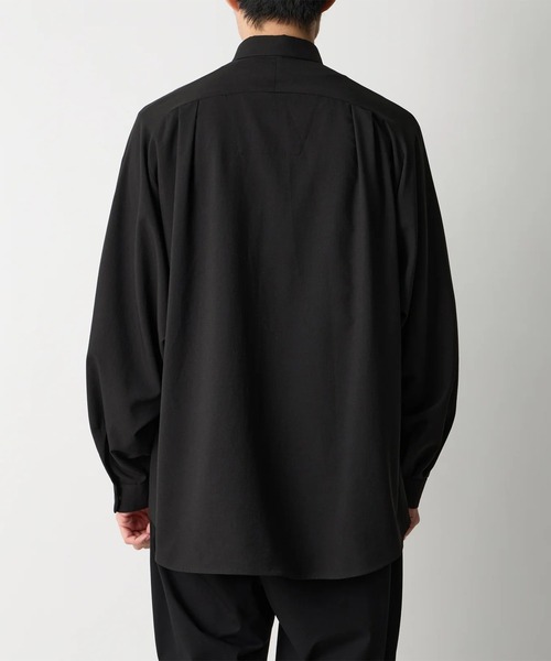 WHITE MOUNTAINEERING(ホワイトマウンテニアリング)の「【White Mountaineering/ホワイトマウンテニアリング】MULTI POCKET SHIRT(ブルゾン・メンズ・ブラック・0/3/2/1)」の2枚目の写真