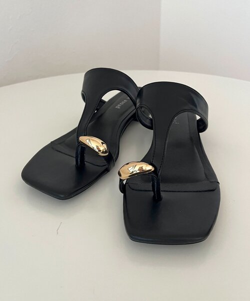 prose verse（プロズヴェール）の「Tストラップトングサンダル（サンダル・レディース・ブラック/ブラック系その他/ブラウン・MEDIUM/SMALL/X-LARGE/LARGE）」の5枚目の写真