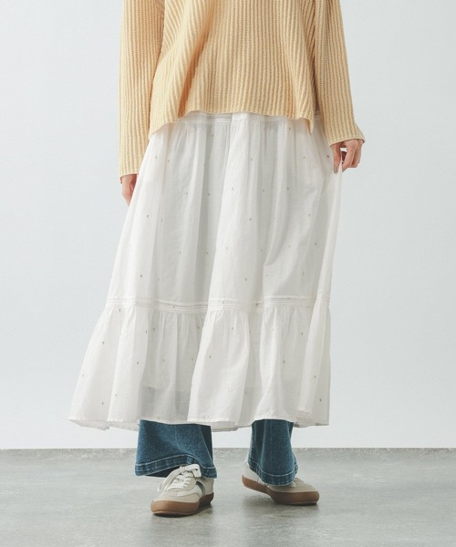 GLOBAL WORK（グローバルワーク）の「meets India/ティアード刺繍スカート/625306（スカート・レディース・ブラウン系/ホワイト系/ブラック系・SHORT/REGULAR）」の6枚目の写真