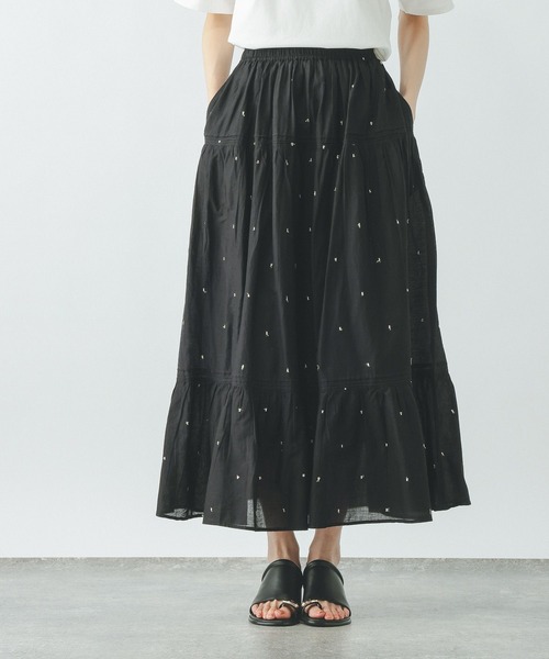 GLOBAL WORK（グローバルワーク）の「meets India/ティアード刺繍スカート/625306（スカート・レディース・ブラウン系/ホワイト系/ブラック系・SHORT/REGULAR）」の10枚目の写真