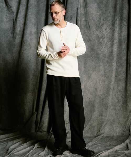 wjk(ダヴルジェイケイ)の「mlt5662- back boa thermal henley L-S ヘンリーネックカットソー(7145 lj88j)(Tシャツ/カットソー・メンズ・ホワイト/ライトグレー/ブラック・S/M/L/XL)」の8枚目の写真