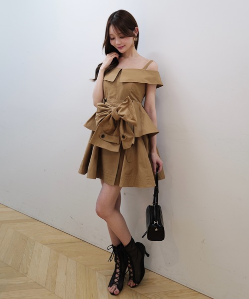 EIMY ISTOIRE(エイミーイストワール)の「LOUISE MINI DRESS(ワンピース・レディース・ブラック/キャメル・38/36)」の1枚目の写真