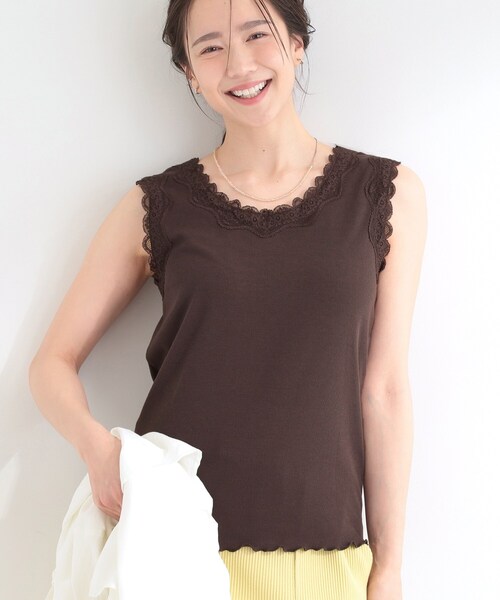 SHOO・LA・RUE(シューラルー)の「【前後2WAY/洗濯機可/S-LL】レースデザインタンクトップ(タンクトップ・レディース・ライトイエロー系/ホワイト/ブラウン系その他/ブラック・04/03/02/01)」の3枚目の写真