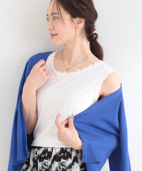 SHOO・LA・RUE(シューラルー)の「【前後2WAY/洗濯機可/S-LL】レースデザインタンクトップ(タンクトップ・レディース・ライトイエロー系/ホワイト/ブラウン系その他/ブラック・04/03/02/01)」の1枚目の写真