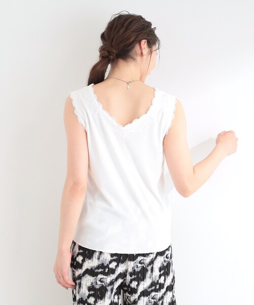 SHOO・LA・RUE(シューラルー)の「【前後2WAY/洗濯機可/S-LL】レースデザインタンクトップ(タンクトップ・レディース・ライトイエロー系/ホワイト/ブラウン系その他/ブラック・04/03/02/01)」の9枚目の写真