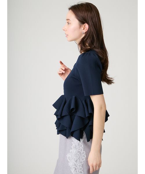CELFORD(セルフォード)の「【WEB・一部店舗限定カラー】ラッフルフリルペプラムニットカーディガン(カーディガン/ボレロ・レディース・オフホワイト/ライトグレー/ライム/ネイビー・F)」の16枚目の写真