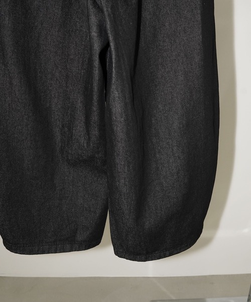 chuclla（チュクラ）の「ボリュームデニムパンツ chw26s233（デニムパンツ・レディース・ブラック・L/M）」の14枚目の写真