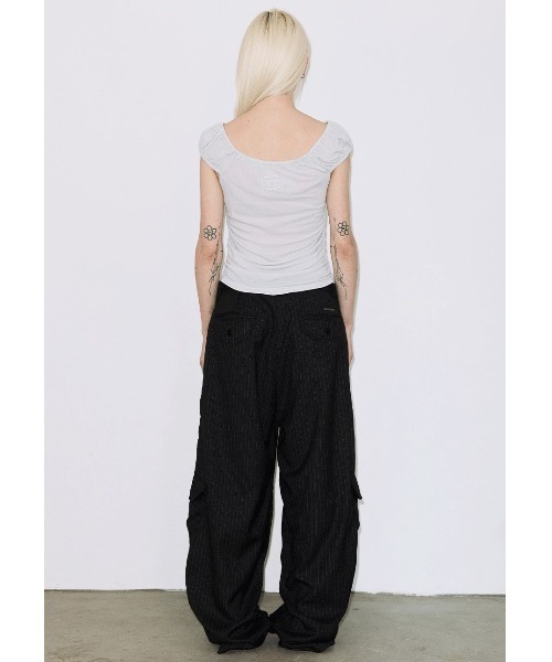 FANCY CLUB(ファンシークラブ)の「A'GEM/9 × .kom 『FANCY CLUB/ファンシークラブ』 SOFT BUTTON OFF-SHOULDER TOP/ソフトボタンオフショルダートップス(その他トップス・レディース・ブルー/アイボリー・FREE)」の5枚目の写真