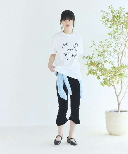 Firsthand(ファーストハンド)の「Firsthand/ファーストハンド コンフォータブル リボンプリント クルーネック Tシャツ(Tシャツ/カットソー・レディース・ホワイト/ブラック/ネイビー・FREE)」の11枚目の写真