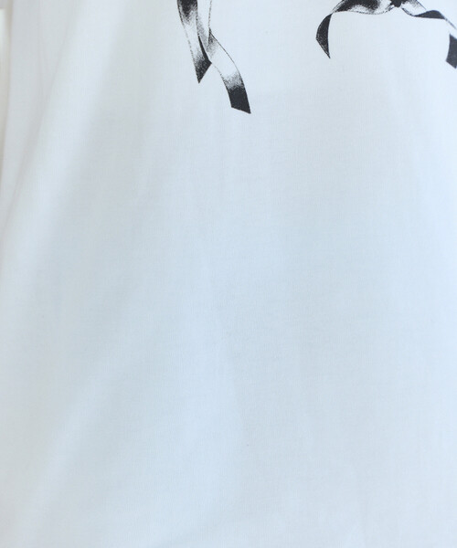 Firsthand(ファーストハンド)の「Firsthand/ファーストハンド コンフォータブル リボンプリント クルーネック Tシャツ(Tシャツ/カットソー・レディース・ホワイト/ブラック/ネイビー・FREE)」の15枚目の写真