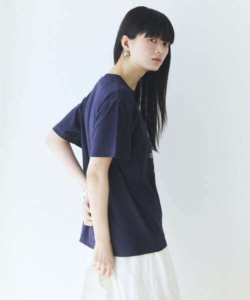Firsthand(ファーストハンド)の「Firsthand/ファーストハンド コンフォータブル リボンプリント クルーネック Tシャツ(Tシャツ/カットソー・レディース・ホワイト/ブラック/ネイビー・FREE)」の21枚目の写真