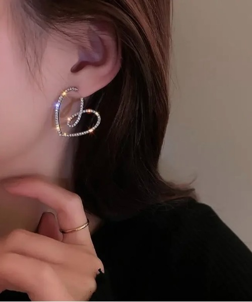 tunee(チュニー)の「レディース ハートピアス ダイヤ ラインストーン(BDS)(ピアス(両耳用)・レディース・シルバー・FREE)」の6枚目の写真