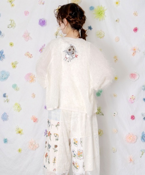 iS ScoLar(イズスカラー)の「562211:ひまわり刺繍 フェザーラメシフォンカーディガン(カーディガン/ボレロ・レディース・ピンク/ブラック/アイボリー・M)」の4枚目の写真