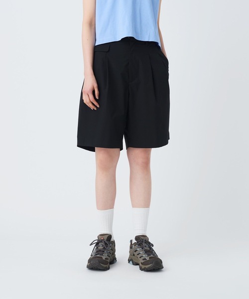 Snow Peak(スノーピーク)の「Snow Peak / ComfortFlex Wide Shorts コンフォートフレックス ワイドショーツ(その他パンツ・メンズ・ダークネイビー/グレイッシュベージュ/ブラック・L/M)」の2枚目の写真