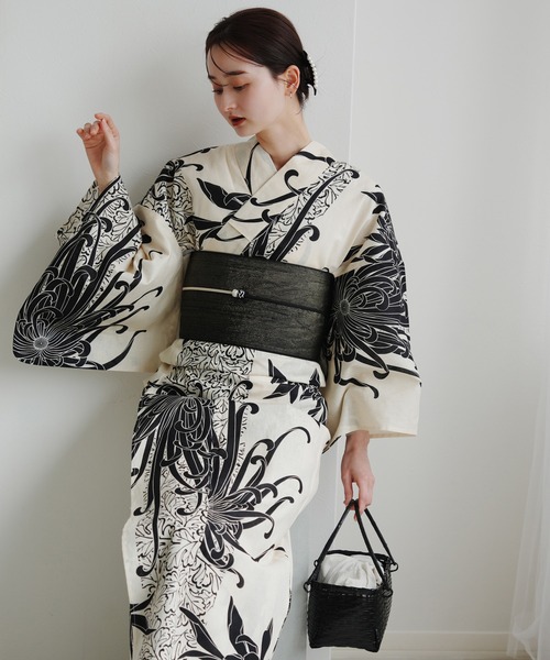 utatane(ウタタネ)の「2026新作 選べる浴衣3点セット utataneオリジナル(浴衣・レディース・ホワイト系1/ネイビー系3/ネイビー系4/ブラック系5/ブラック系1/ネイビー系1/ブラック系3/グリーン系2/グリーン系1/ネイビー系2/ブラック系4/レッド系2/ホワイト系2/ブラック系2・FREE)」の1枚目の写真