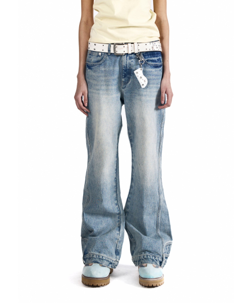 AAKAM(アーカム)の「Upside-Down Flare Denim Pants (Blue)(デニムパンツ・レディース・その他・2/1)」の1枚目の写真