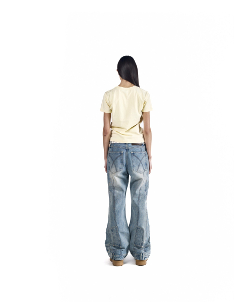AAKAM(アーカム)の「Upside-Down Flare Denim Pants (Blue)(デニムパンツ・レディース・その他・2/1)」の8枚目の写真
