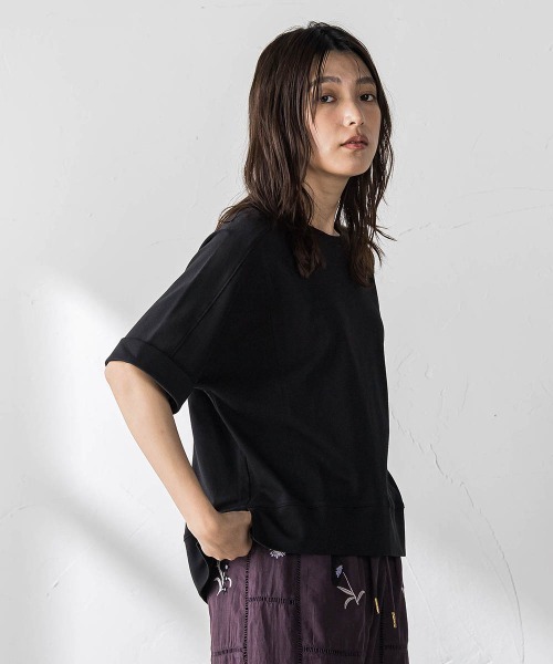 MAYSON GREY(メイソングレイ)の「トリケア配色ステッチプルオーバー(Tシャツ/カットソー・レディース・ブラック/ベージュ/ホワイト・M)」の22枚目の写真