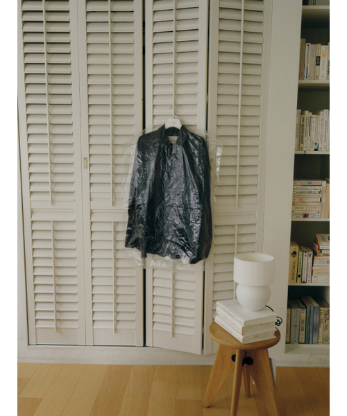 Yuje(ユジェ)の「AIRY TRENCH JACKET (2color)(テーラードジャケット・レディース・Off White/チャコールグレー・FREE)」の15枚目の写真