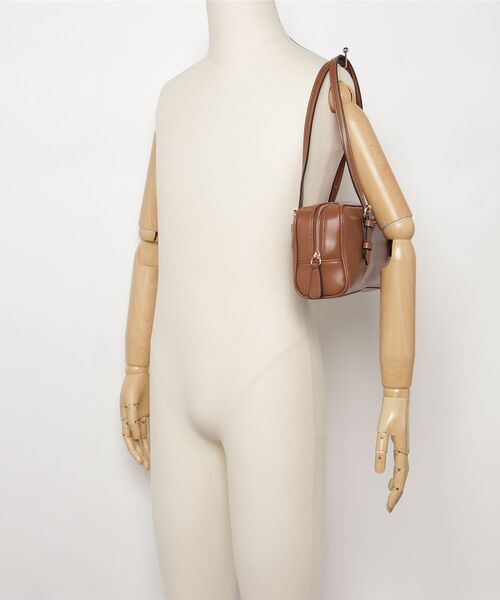 Guess(ゲス)の「JUSTINA Mini Shoulder Bag ショルダーバッグ(ショルダーバッグ・レディース・ブラック系その他/ブラウン・ONE SIZE)」の3枚目の写真