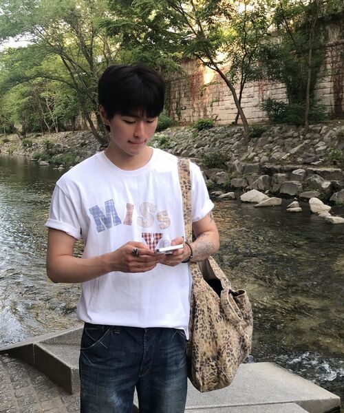 S'EST(エスイーエスティー)の「Miss You T-shirts White(Tシャツ/カットソー・メンズ・ホワイト・SMALL/MEDIUM/LARGE)」の3枚目の写真