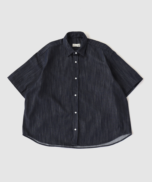 WISM(ウィズム)の「Estudio Niksen / エストゥディオ・ニクセン Shortsleeve Wide Shirt(シャツ/ブラウス・メンズ・ネイビー・1/2)」の1枚目の写真