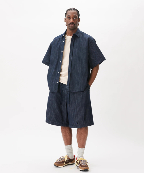 WISM(ウィズム)の「Estudio Niksen / エストゥディオ・ニクセン Shortsleeve Wide Shirt(シャツ/ブラウス・メンズ・ネイビー・1/2)」の5枚目の写真