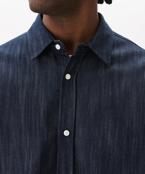 WISM(ウィズム)の「Estudio Niksen / エストゥディオ・ニクセン Shortsleeve Wide Shirt(シャツ/ブラウス・メンズ・ネイビー・1/2)」の2枚目の写真