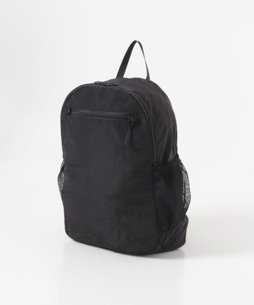 URBAN RESEARCH DOORS（アーバンリサーチドアーズ）の「URDパッカブルリュック（バックパック/リュック・メンズ・イエロー/ブラック/グリーン・-）」の7枚目の写真