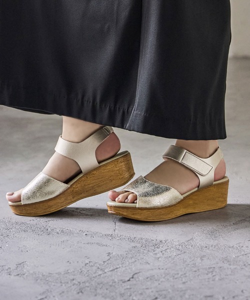 Fashion Letter(ファッションレター)の「日本製 アンクルベルトウェッジサンダル 痛くないサンダル(サンダル・レディース・ブラック/ゴールド・S/M/L/LL)」の18枚目の写真