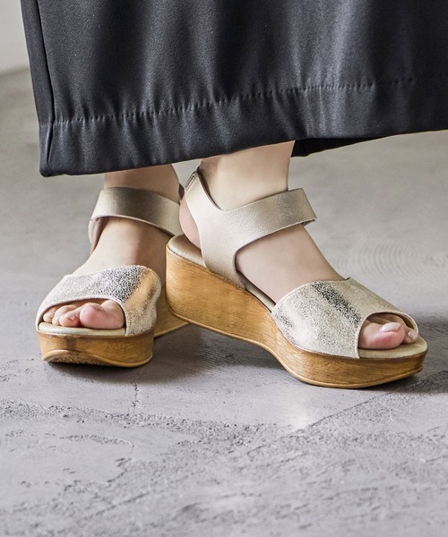 Fashion Letter(ファッションレター)の「日本製 アンクルベルトウェッジサンダル 痛くないサンダル(サンダル・レディース・ブラック/ゴールド・S/M/L/LL)」の19枚目の写真