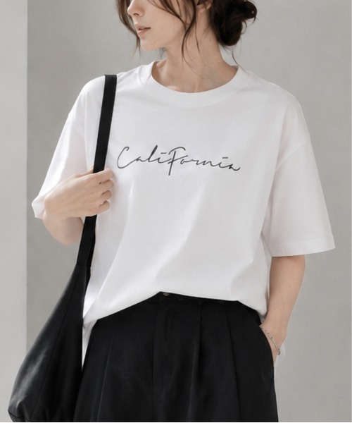 ARCHIVER(アーカイバ)の「【Bd】刺繍ロゴ 天竺 半袖クルーネックTシャツ(Tシャツ/カットソー・レディース・ベージュ/ホワイト・X-LARGE/LARGE)」の2枚目の写真