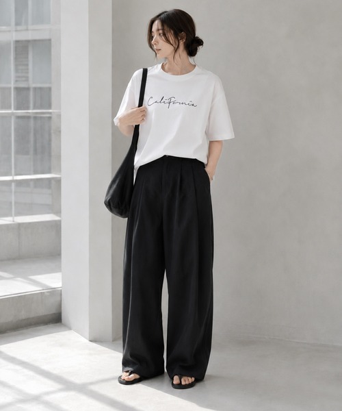 ARCHIVER(アーカイバ)の「【Bd】刺繍ロゴ 天竺 半袖クルーネックTシャツ(Tシャツ/カットソー・レディース・ベージュ/ホワイト・X-LARGE/LARGE)」の3枚目の写真