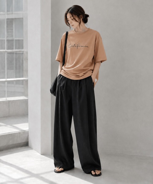 ARCHIVER(アーカイバ)の「【Bd】刺繍ロゴ 天竺 半袖クルーネックTシャツ(Tシャツ/カットソー・レディース・ベージュ/ホワイト・X-LARGE/LARGE)」の4枚目の写真