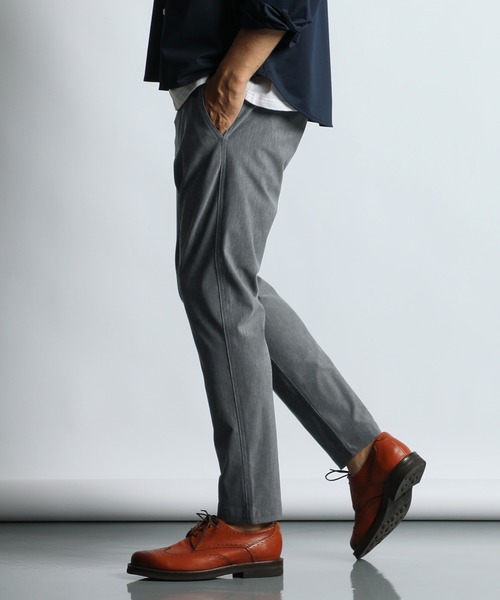 The DUFFER of ST.GEORGE(ザダファーオブセントジョージ)の「『WONDER SHAPE』OXFORD SLIM:360°全方向高伸縮『ワンダーシェイプ』吸水速乾 スリムフィットパンツ(スラックス・メンズ・ライトグレー/チャコールグレー/ブラック・MEDIUM/SMALL/X-LARGE/LARGE)」の10枚目の写真