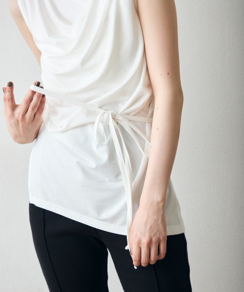 Trish(トリッシュ)の「ドレープノースリプルオーバー(Tシャツ/カットソー・レディース・ホワイト/ブラック/ブラウン/オフホワイト・MEDIUM)」の9枚目の写真