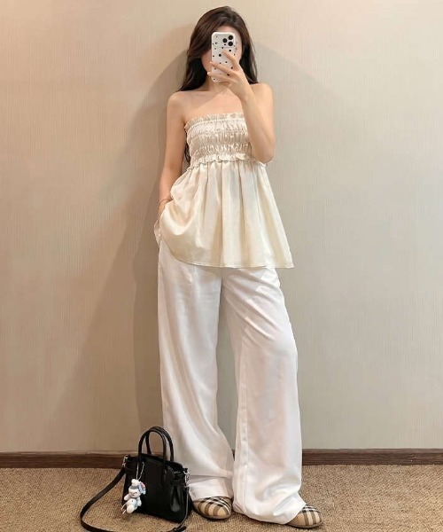 Mela(メラ)の「2WAY シャーリングサテン ベアトップ&スカート(チューブトップ・レディース・ホワイト・S/L/M)」の17枚目の写真