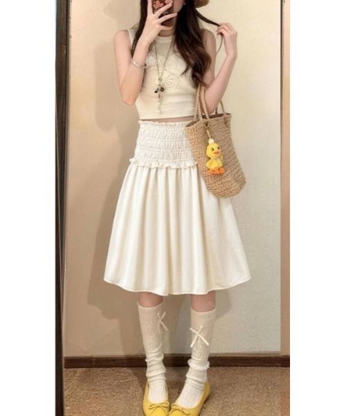 Mela(メラ)の「2WAY シャーリングサテン ベアトップ&スカート(チューブトップ・レディース・ホワイト・S/L/M)」の9枚目の写真