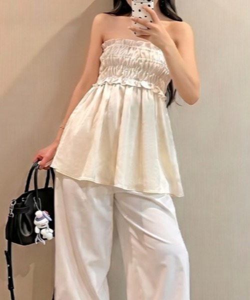 Mela(メラ)の「2WAY シャーリングサテン ベアトップ&スカート(チューブトップ・レディース・ホワイト・S/L/M)」の4枚目の写真