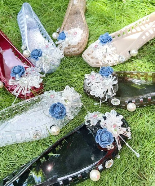 WEGO(ウィゴー)の「【jelly shoes】26夏最新トレンド!ジェリーローファーサンダル(サンダル・レディース・ブラック/ゴールド/その他1/シルバー・MEDIUM/LARGE)」の7枚目の写真