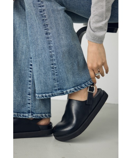 AZUL by moussy(アズールバイマウジー)の「バックベルトサボ 靴(ブーツ・レディース・ブラック・LL/LARGE/MEDIUM/SMALL)」の9枚目の写真