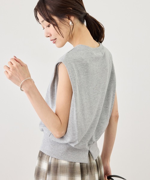 ROPE' PICNIC(ロペピクニック)の「キーネックラメ入りミニ裏毛トップス/汗染み防止・セットアップ対応(Tシャツ/カットソー・レディース・グレー系その他/チャコールグレー/ライトグレー・FREE)」の10枚目の写真