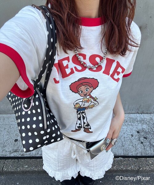 CIAOPANIC(チャオパニック)の「【TOY STORY/トイ・ストーリー】アソートプリントリンガーTシャツ(Tシャツ/カットソー・レディース・イエロー/レッド/キャメル/グリーン・FREE)」の4枚目の写真