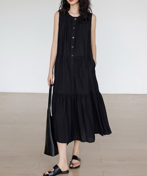 ONEP STAR(ワンピスター)の「フロントボタンティアードノースリーブワンピース(ワンピース・レディース・ブラック・MEDIUM/LARGE/X-LARGE)」の2枚目の写真