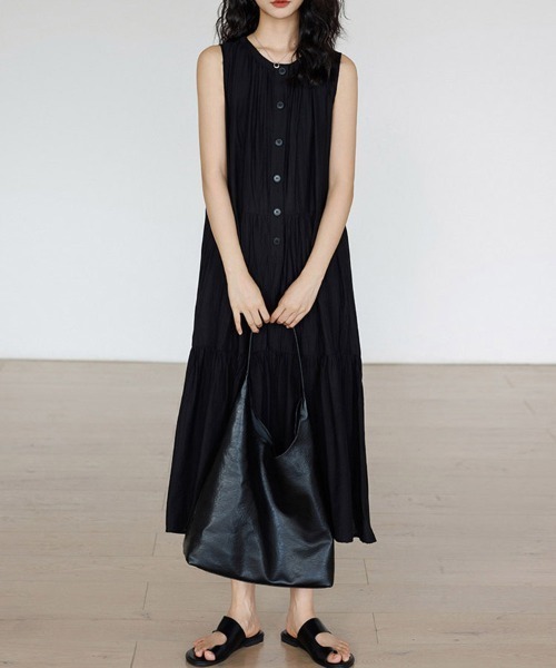 ONEP STAR(ワンピスター)の「フロントボタンティアードノースリーブワンピース(ワンピース・レディース・ブラック・MEDIUM/LARGE/X-LARGE)」の5枚目の写真