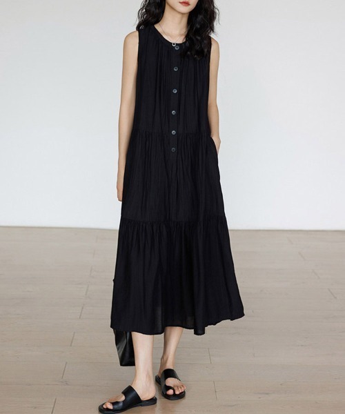ONEP STAR(ワンピスター)の「フロントボタンティアードノースリーブワンピース(ワンピース・レディース・ブラック・MEDIUM/LARGE/X-LARGE)」の7枚目の写真
