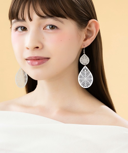 LA MUe(ラミュー)の「【LA MUE】日本製 ニッケルフリー メタル ドロップ ピアス(ピアス(両耳用)・レディース・シルバー/ゴールド・FREE)」の5枚目の写真