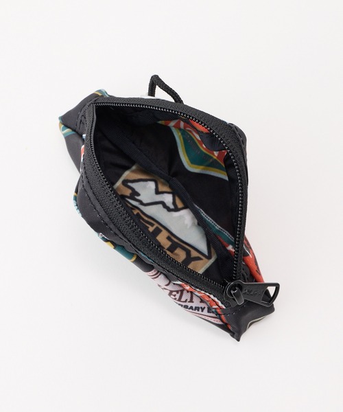 KELTY(ケルティ)の「総柄ポーチ付/限定モデル【KELTY】LIMITED VERTICAL SHOULDER(ショルダーバッグ・レディース・タン/ブラック/オリーブ・ONE SIZE)」の19枚目の写真