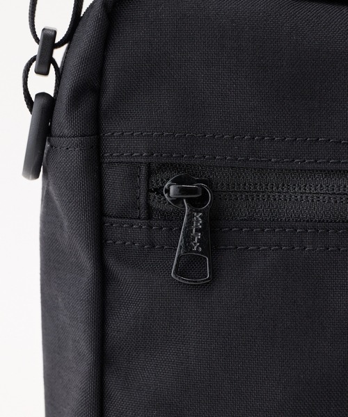 KELTY(ケルティ)の「総柄ポーチ付/限定モデル【KELTY】LIMITED VERTICAL SHOULDER(ショルダーバッグ・レディース・タン/ブラック/オリーブ・ONE SIZE)」の12枚目の写真